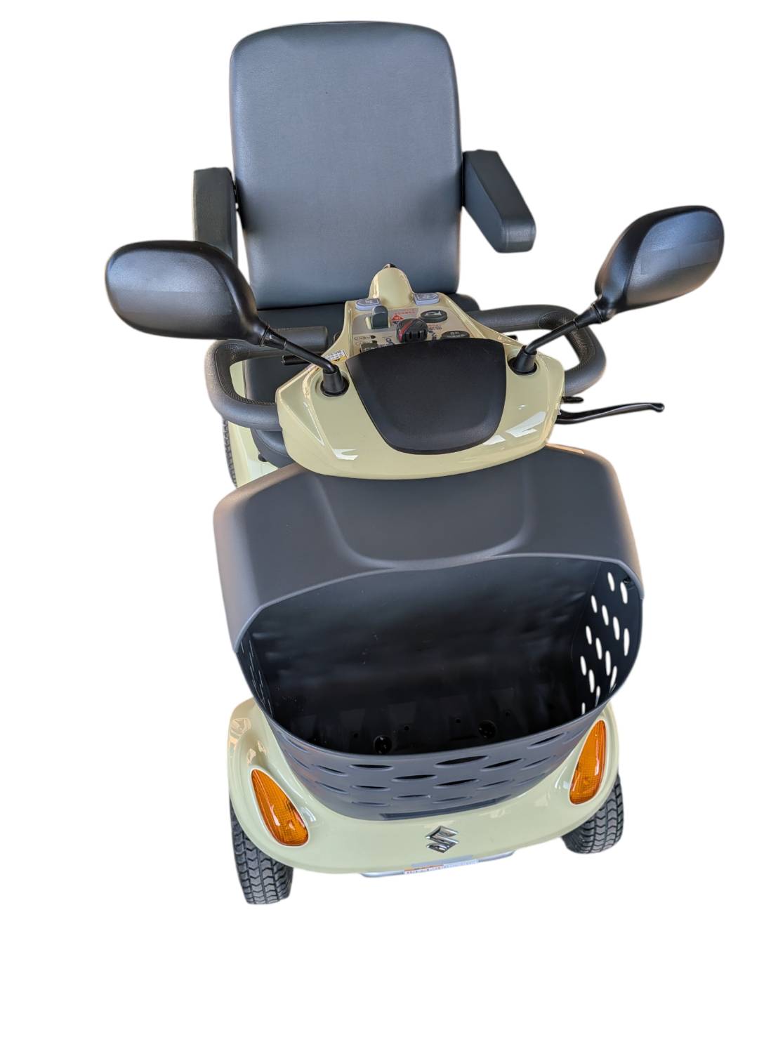 �X�Y�L �Z�j�A�J�[ ET4D �V���o�[�J�[�̔������
